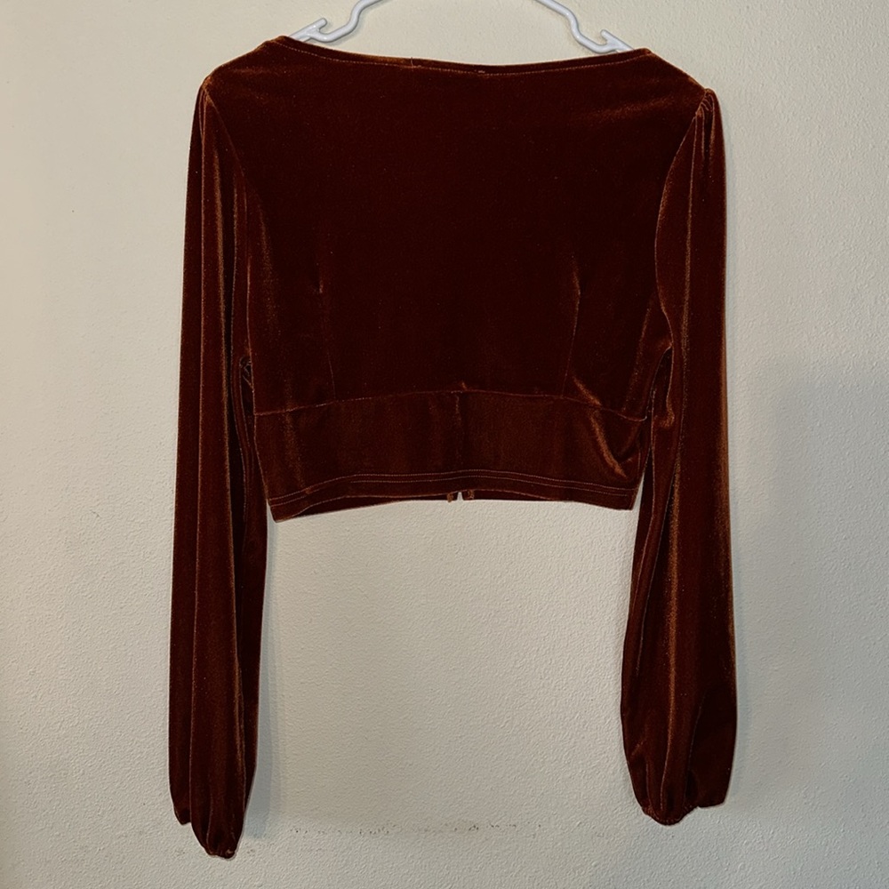 SHEIN Velvet Long Sleeve V Neck Crop Top Women’s Size M - Picture 6 of 6